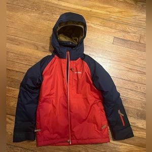 Patagonia boys premier ski coat. Excellent condition, no rips or tears. Size 10.